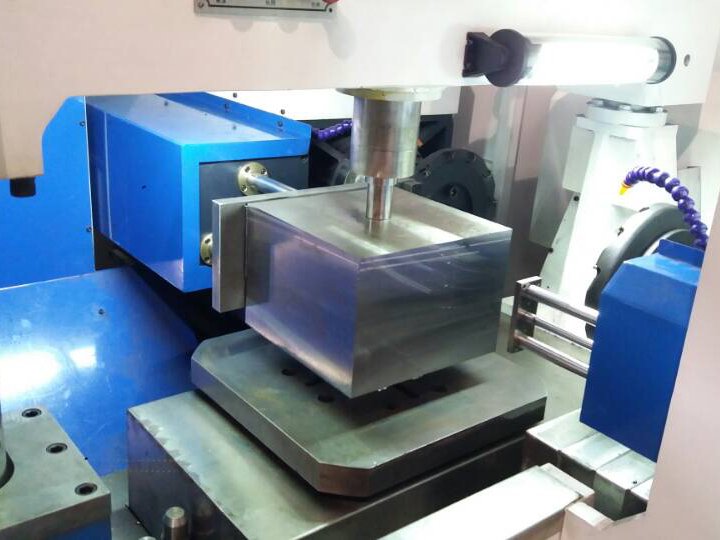 How to Choose Gantry Type Machine Tools